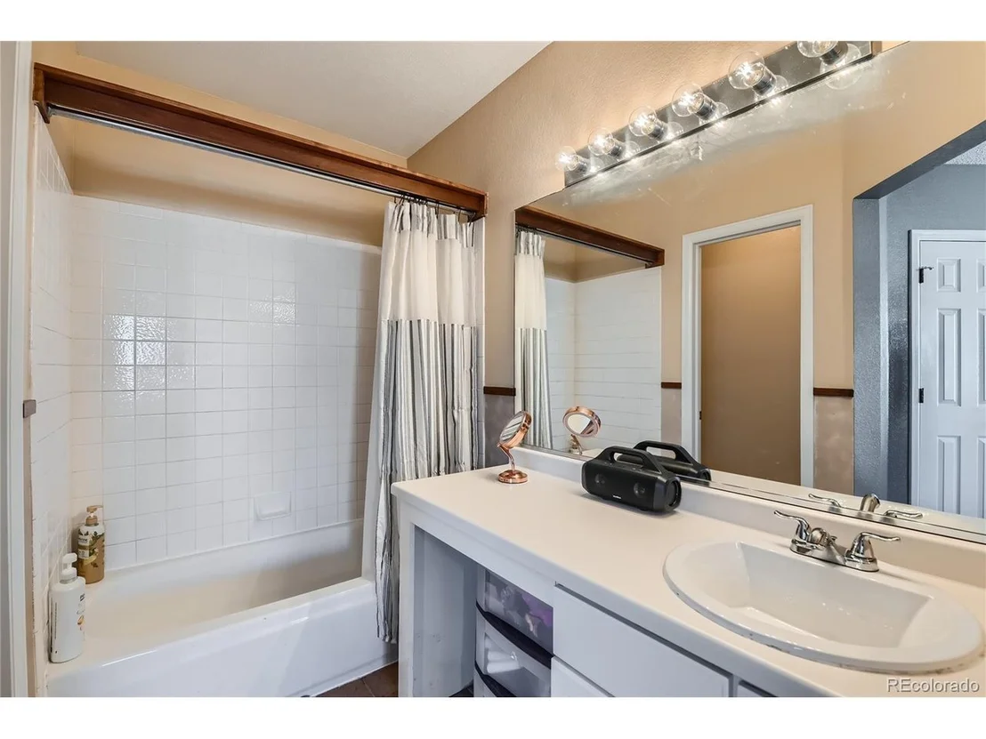Photo of 2439 Cherry Cir