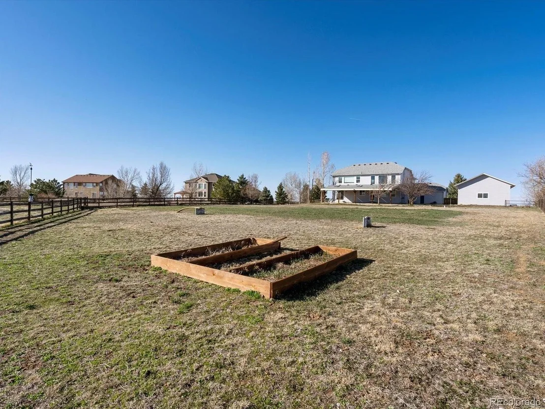 Photo of 49220 W Antelope Dr