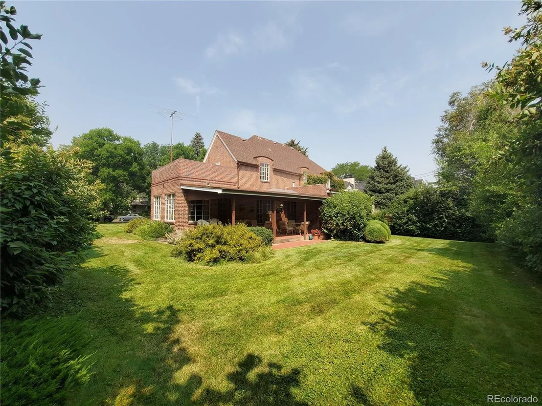 Photo of 356 Dexter St