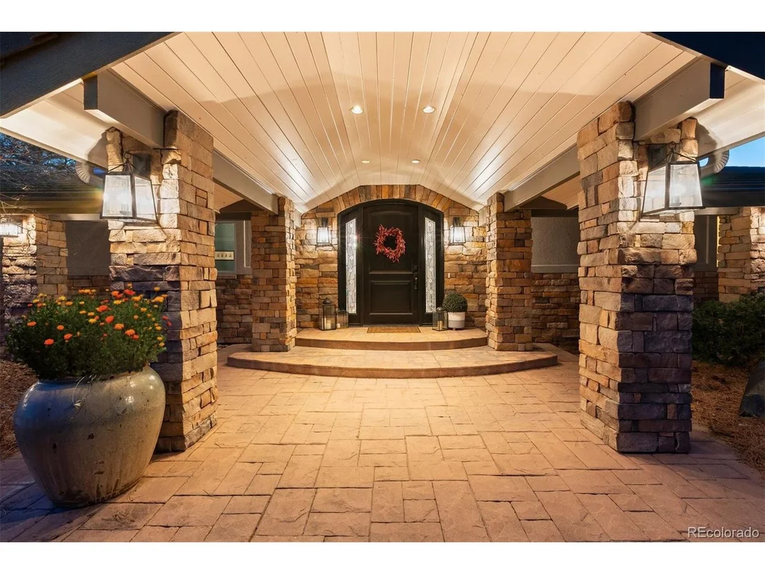Photo of 8740 Hilltop Rd
