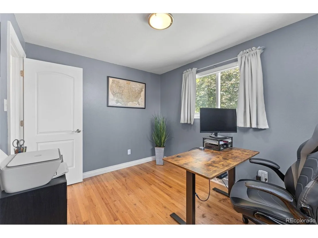 Photo of 6518 W 70th Pl