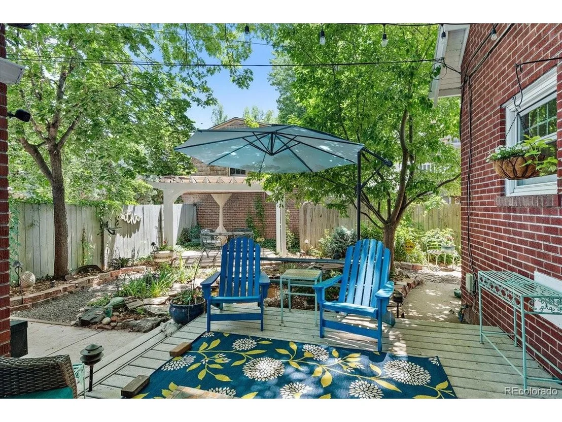 Photo of 244 Colorado Blvd
