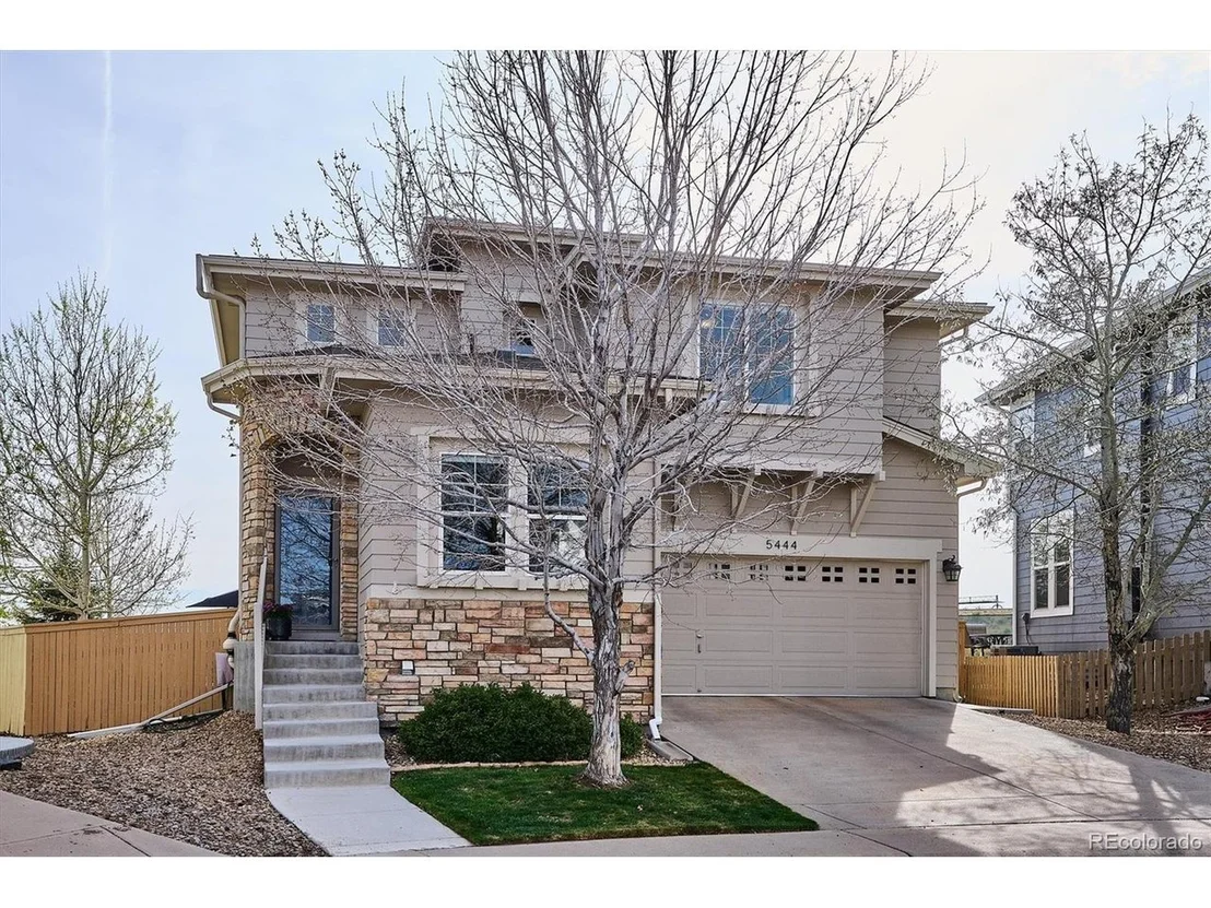 Photo of 5444 Fullerton Cir