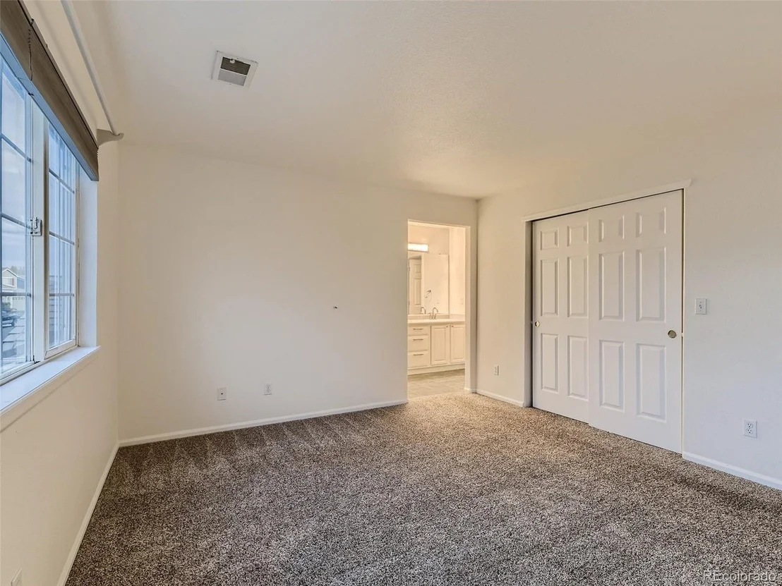 Photo of 10011 Mackay Dr