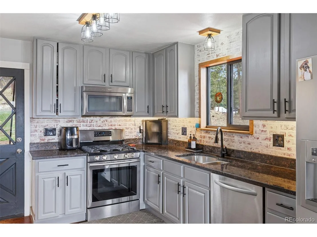 Photo of 518 Pine Dr