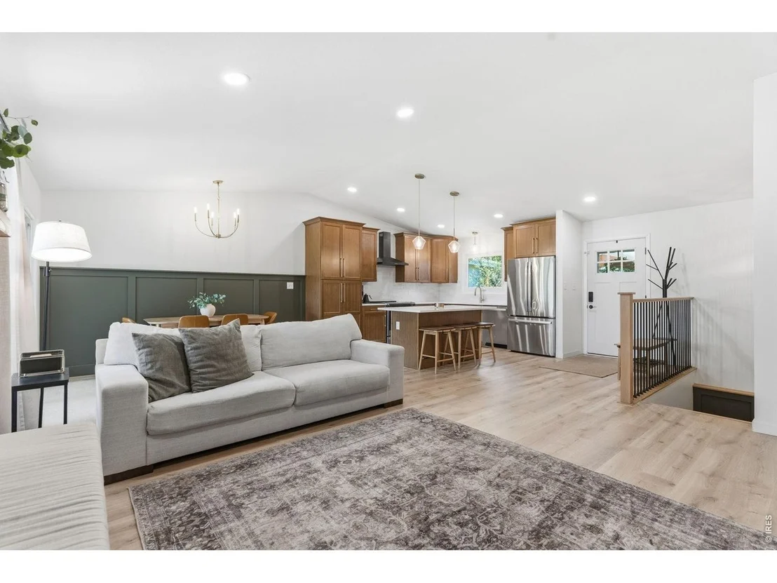 Photo of 817 Parkview Dr