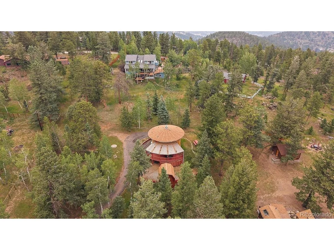 Photo of 475 Circle Dr