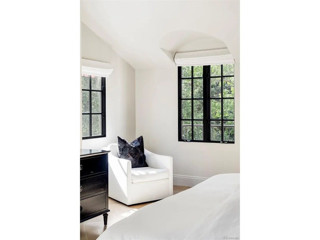 Photo of 4 Foxtail Cir