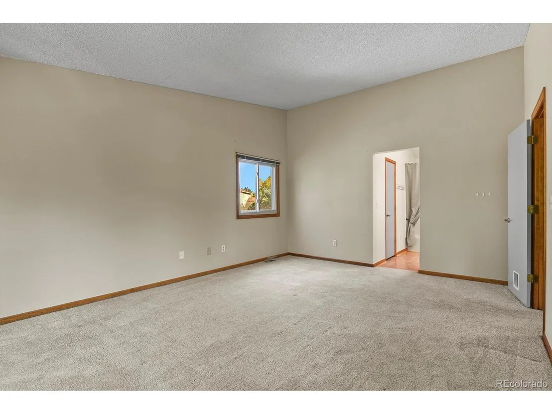 Photo of 10548 Hobbit Ln