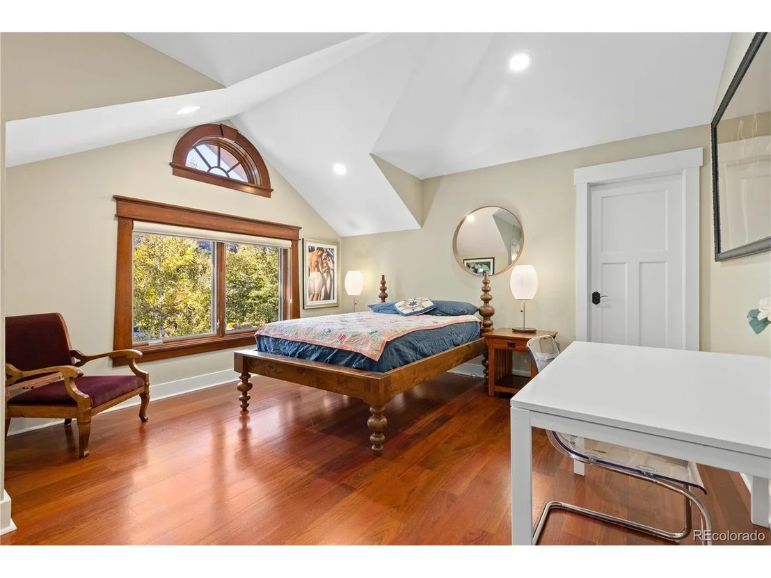 Photo of 800 Grant Pl