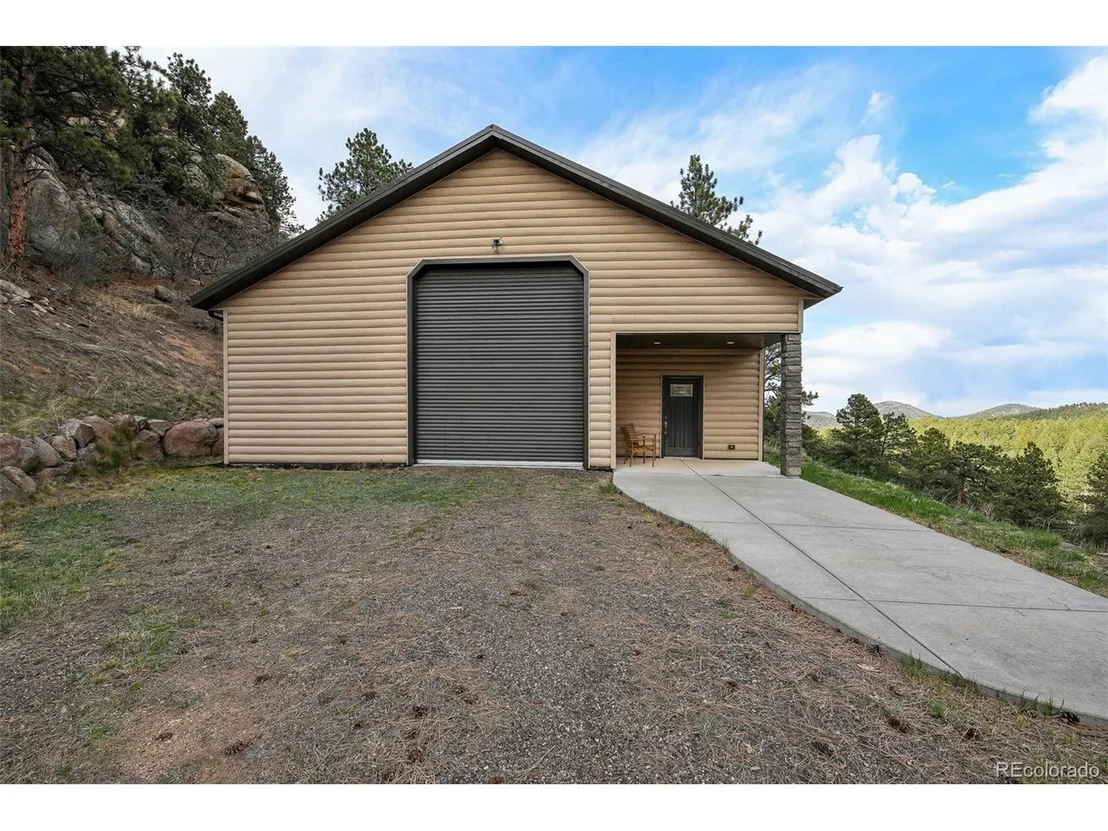 Photo of 7555 Rossman Gulch Rd