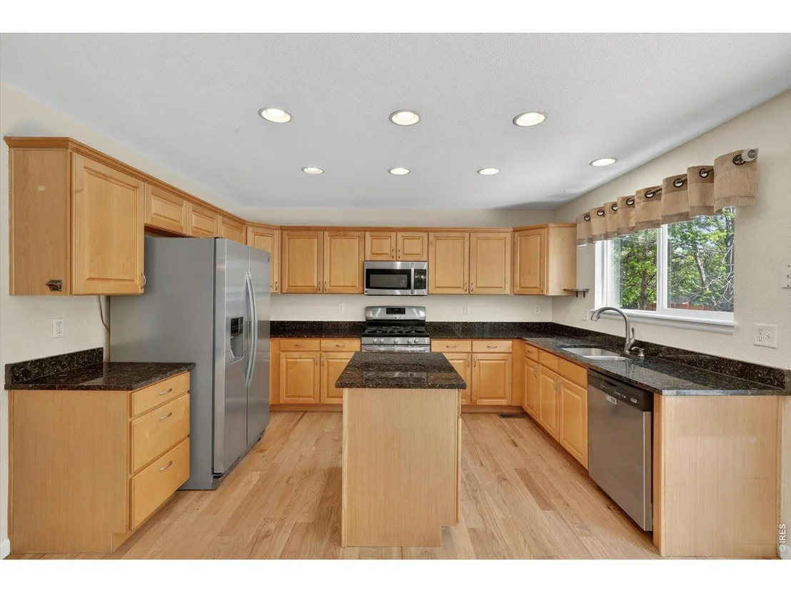 Photo of 1106 Button Rock Dr