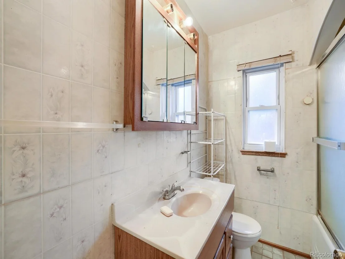 Photo of 600 Everett St
