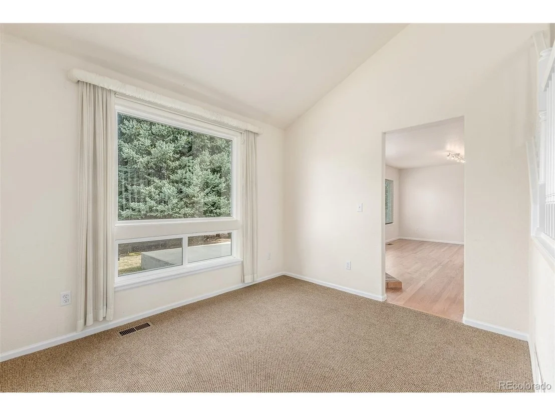 Photo of 8825 Fairview Oaks Pl