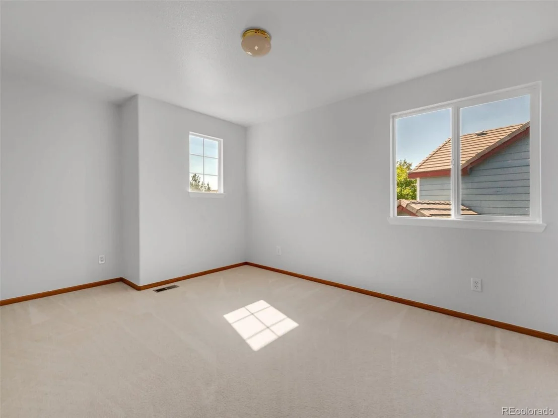 Photo of 903 Grays Peak Dr
