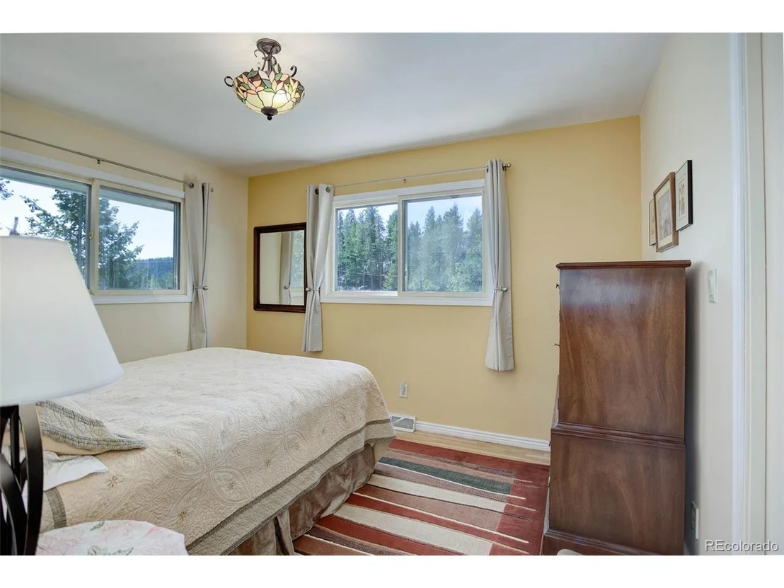 Photo of 32481 Lodgepole Dr