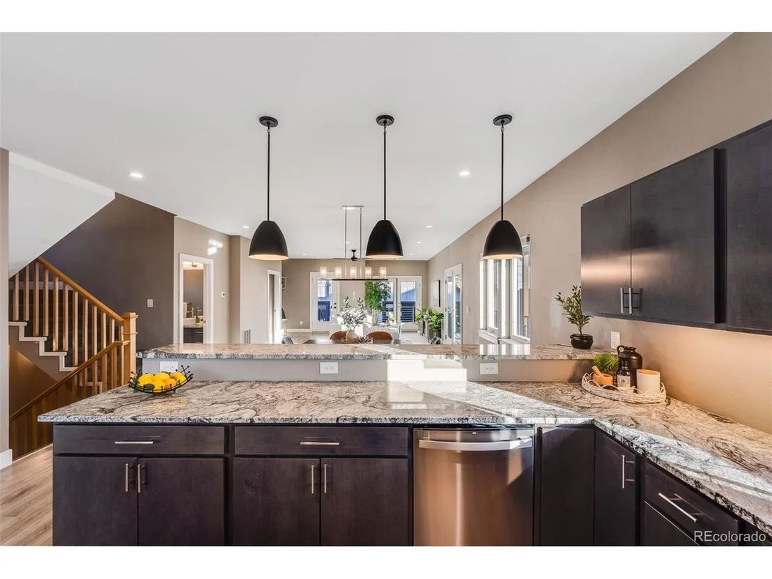Photo of 3880 Sheridan Blvd
