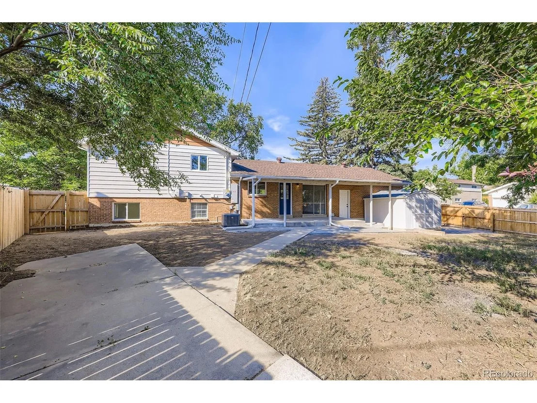 Photo of 9917 Clark Dr