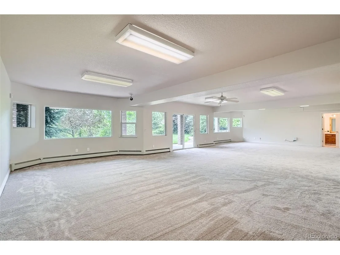 Photo of 6335 Oberon Rd