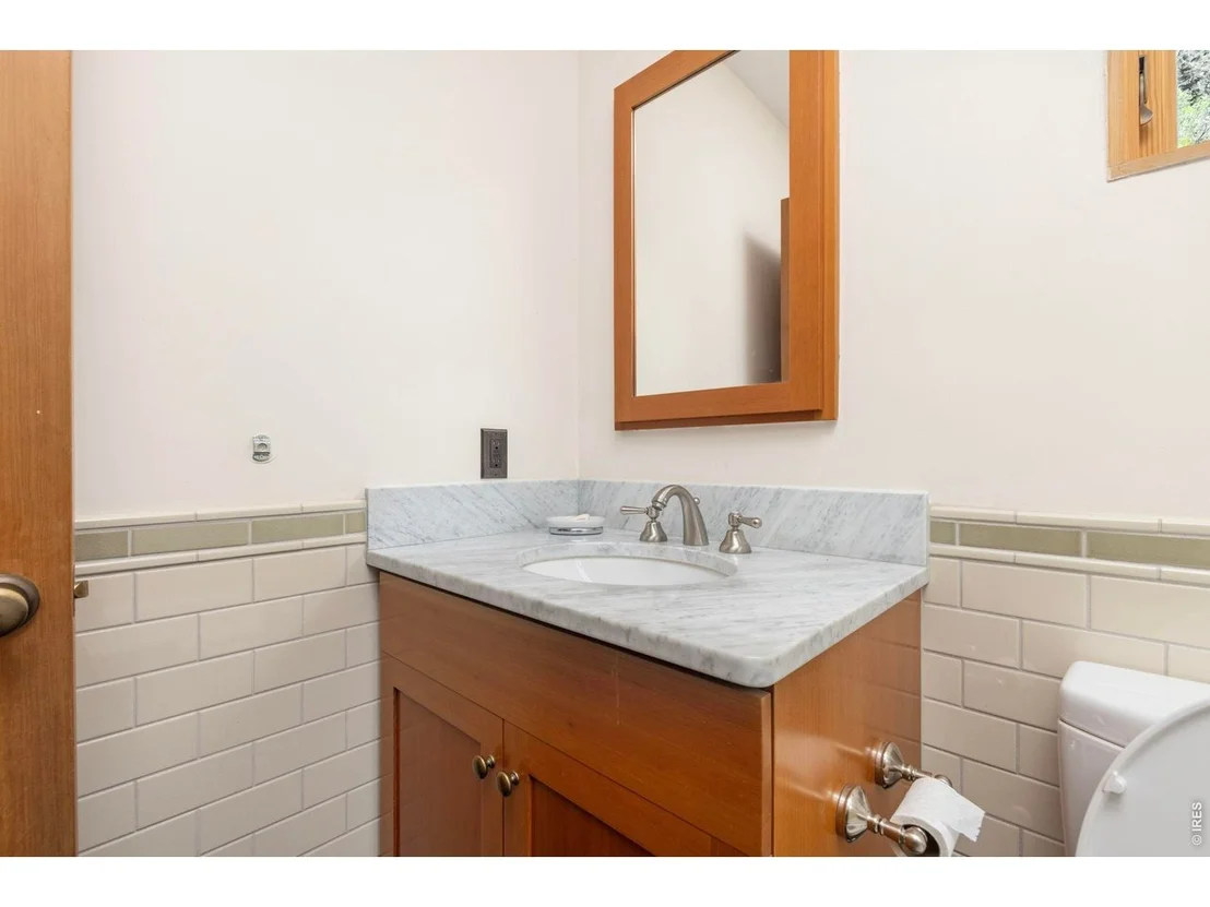 Photo of 22 Artesian Dr