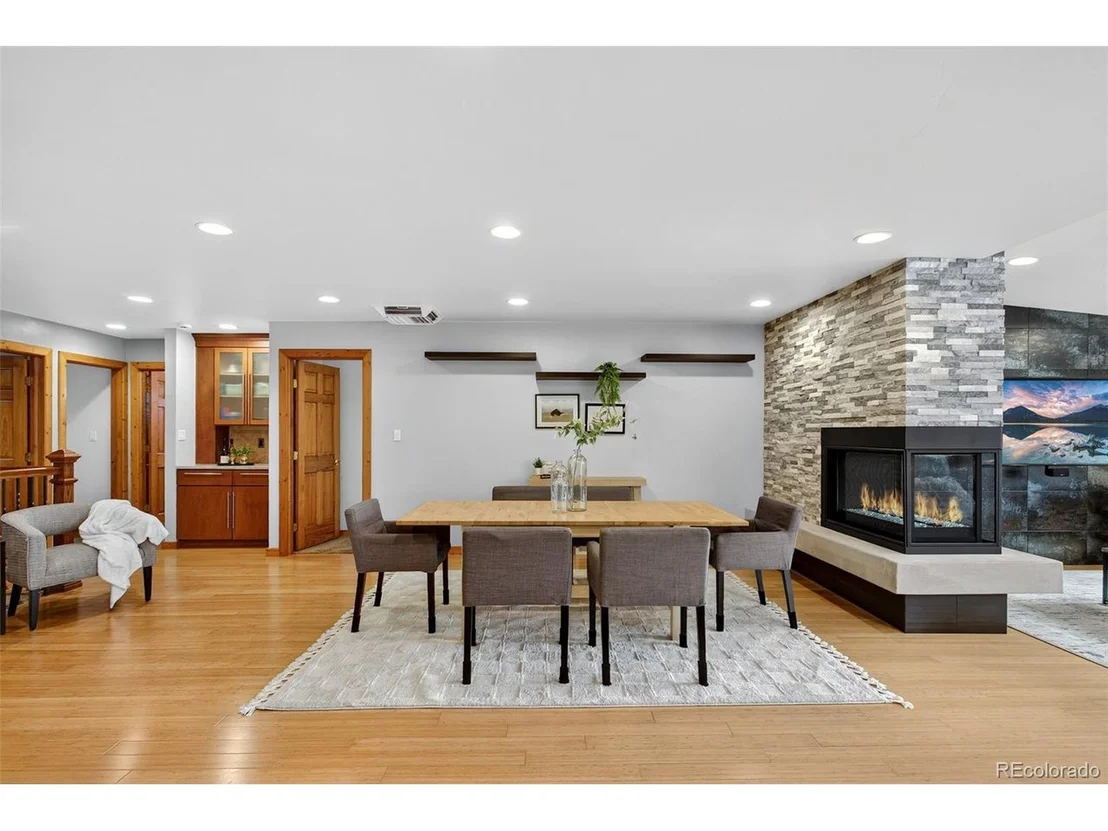 Photo of 7908 Beverly Blvd