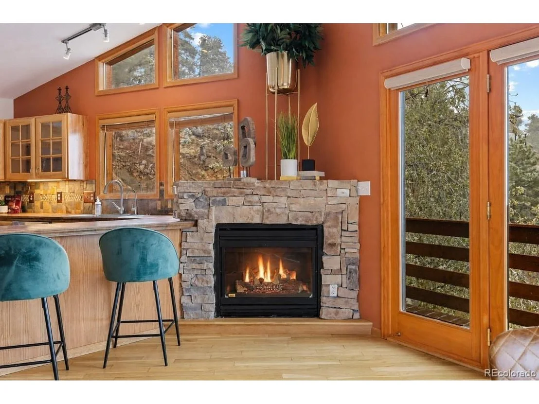 Photo of 745 N Pine Dr