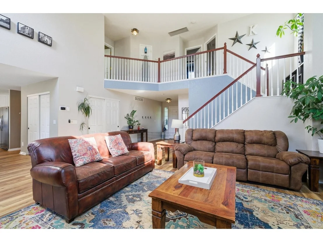 Photo of 7472 Skyline Way