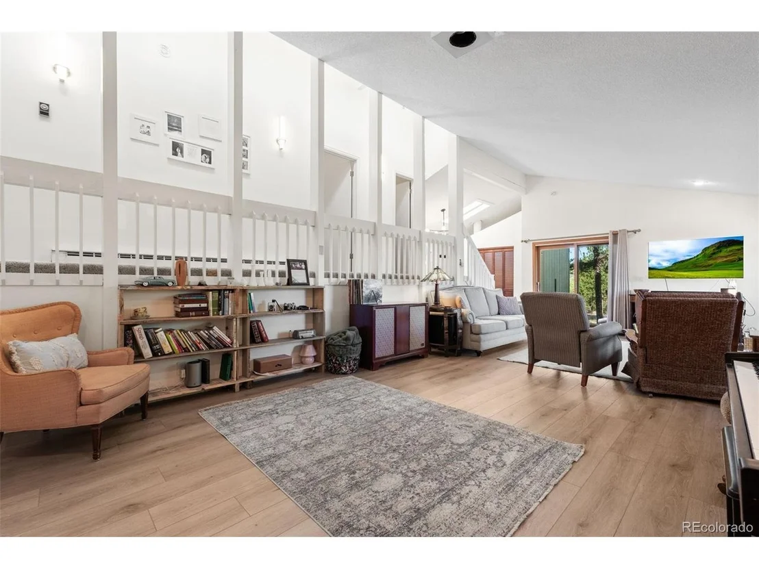 Photo of 20 Long Ridge Dr