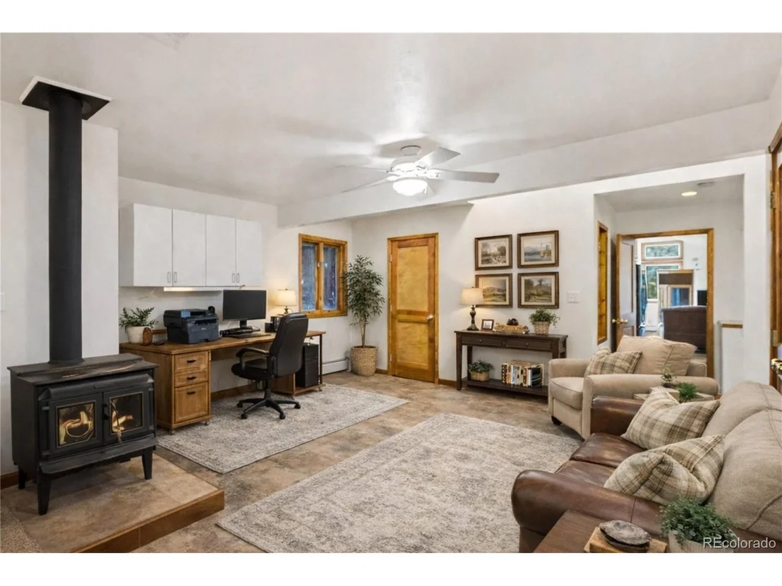 Photo of 6094 Pyrenees Trl
