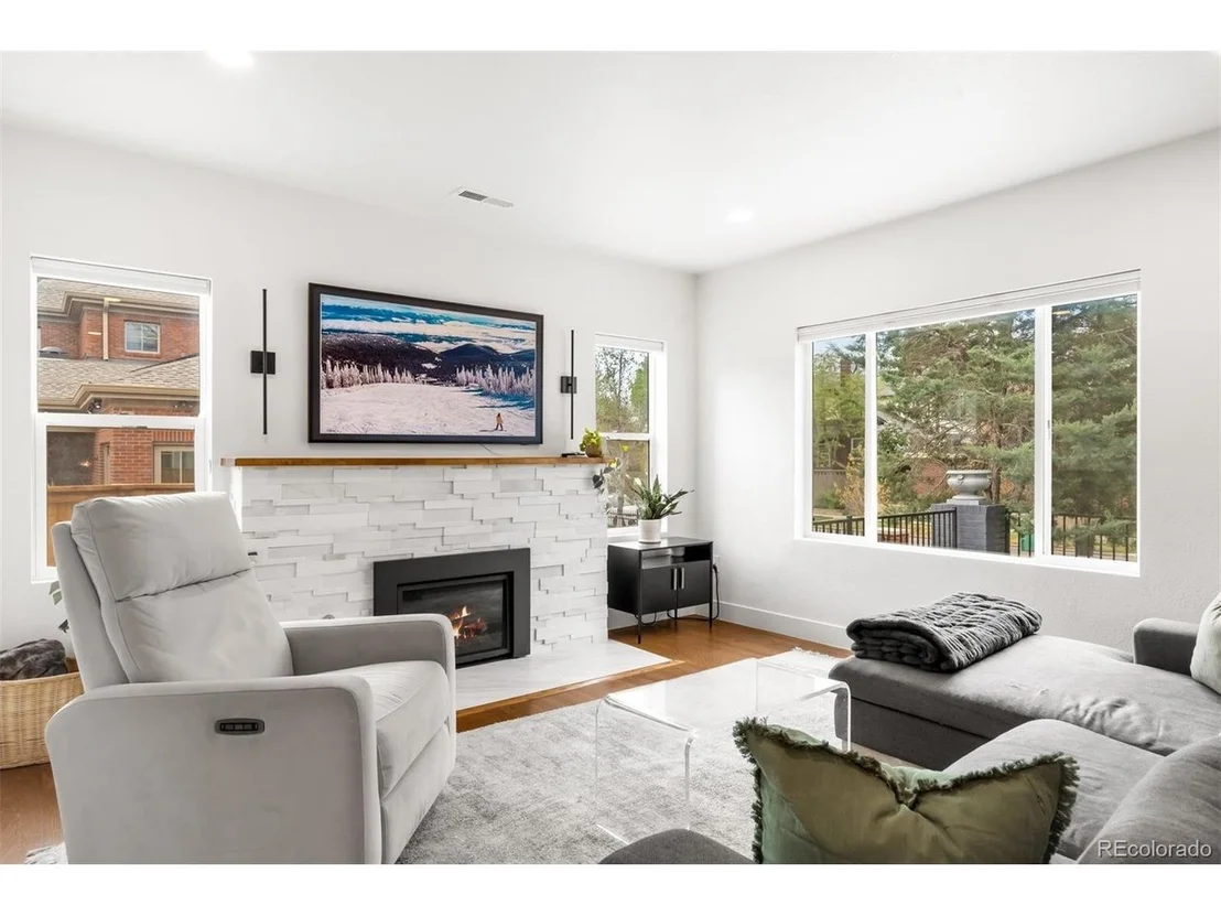 Photo of 2028 Elm St