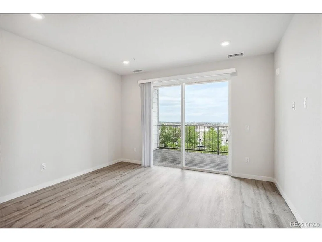 Photo of Unit 1303 at 487 Interlocken Blvd