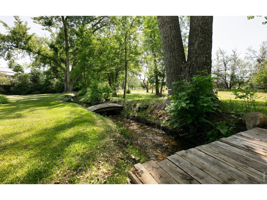 Photo of 3990 Pleasant Ridge Rd