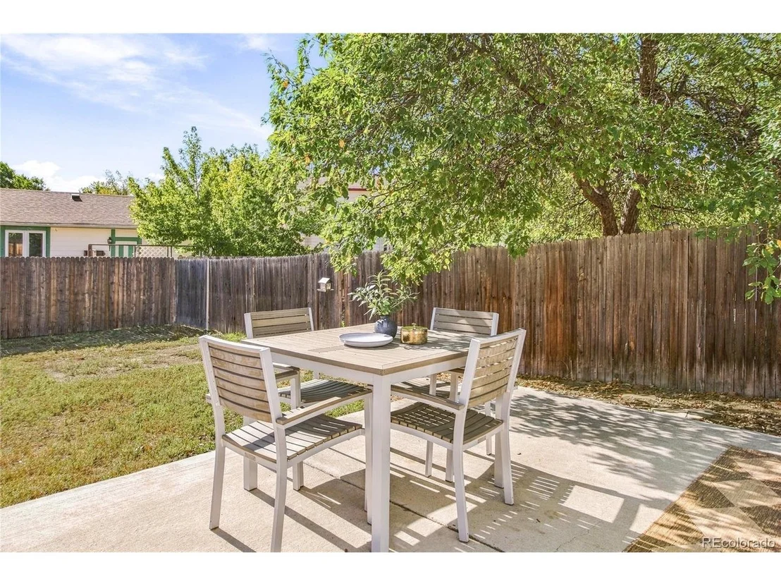 Photo of 10327 Owens Cir