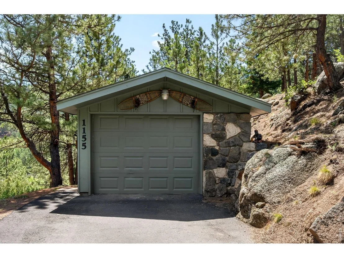 Photo of 1155 Wagonwheel Gap Rd