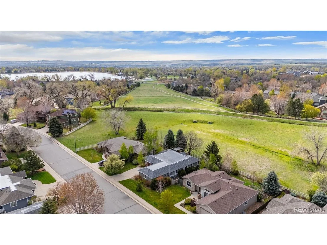 Photo of 2330 Sandpiper Dr