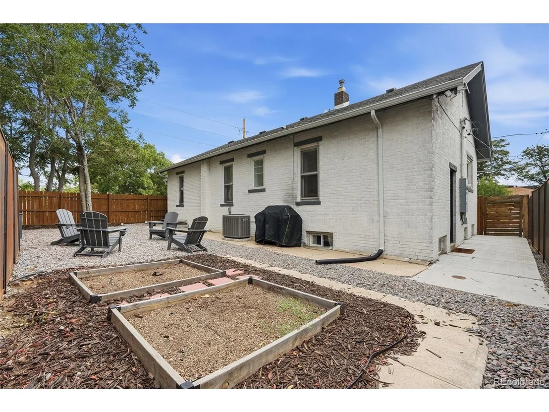 Photo of 1802 W 39th Ave