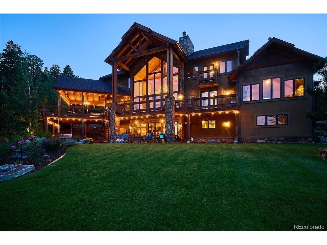 Photo of 477 W Meadow Rd