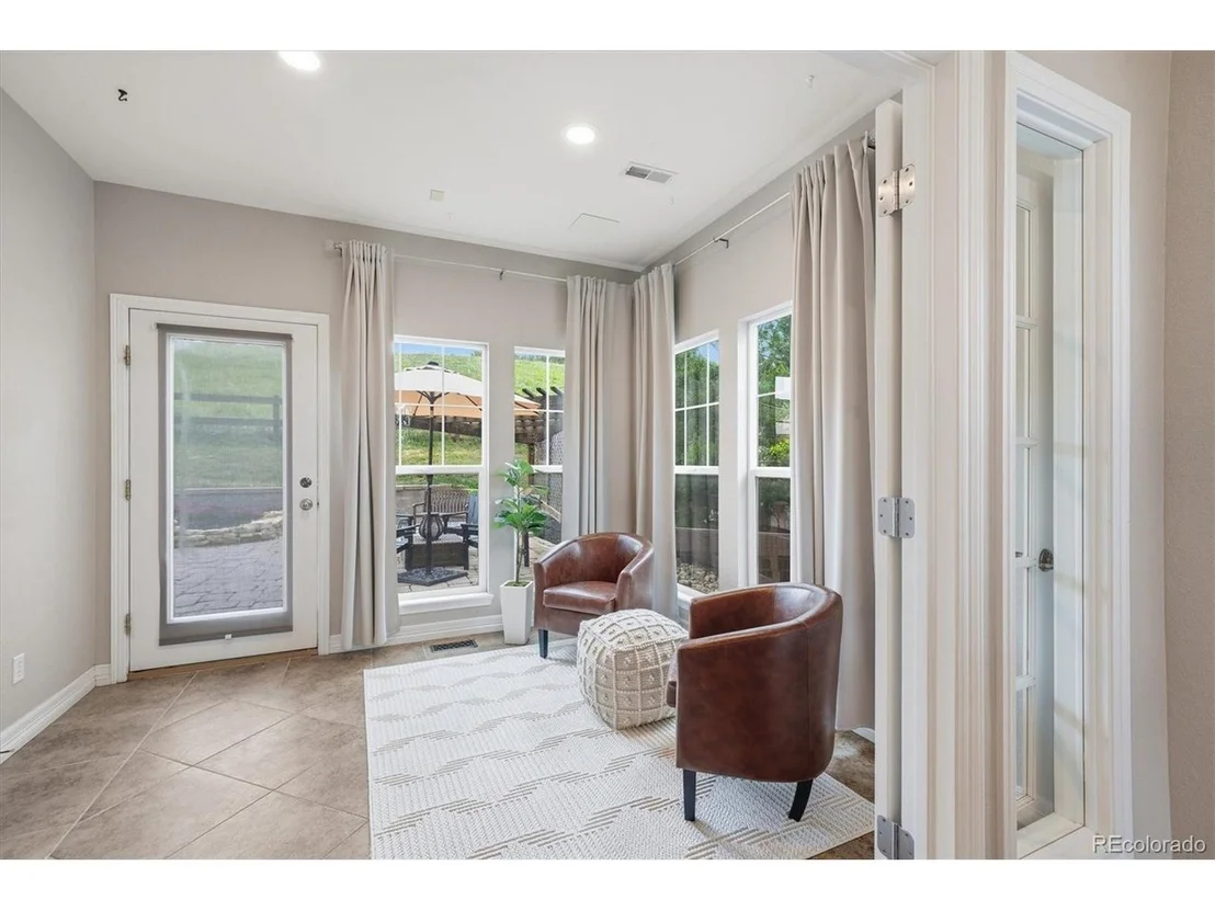 Photo of 2212 Ridgetrail Dr