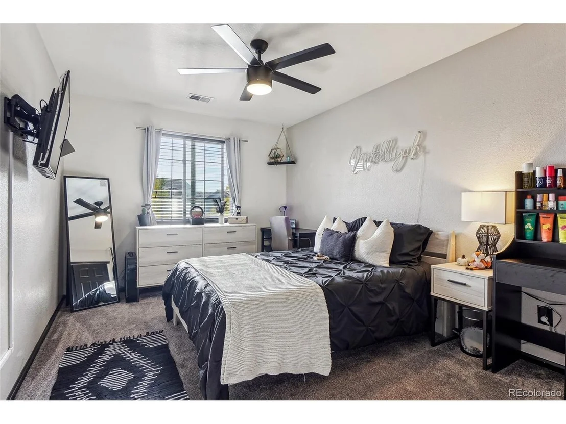 Photo of 10035 Crystal Cir