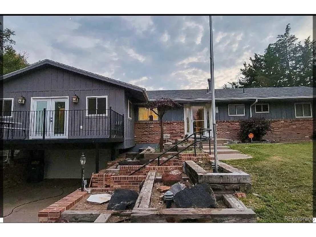 Photo of 111 Juniper Dr
