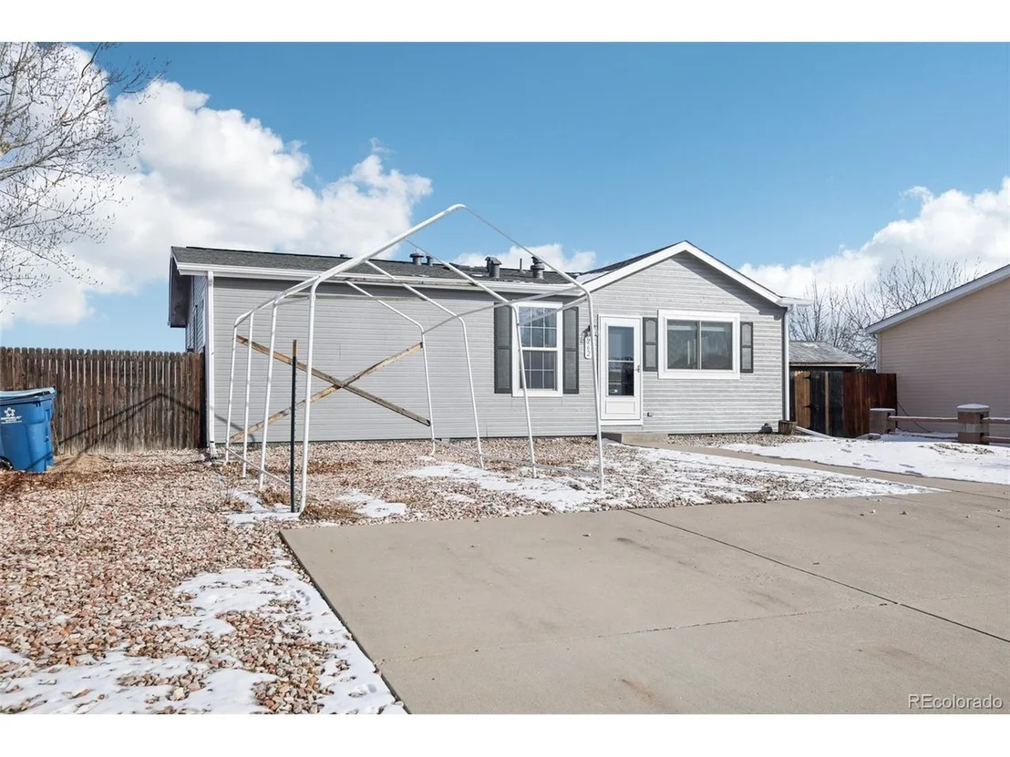 Photo of 262 Apache Pl