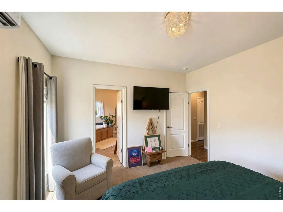 Photo of 7920 Mountain View Dr