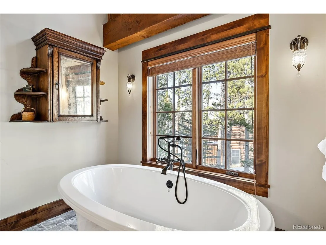 Photo of 177 Peerless Dr