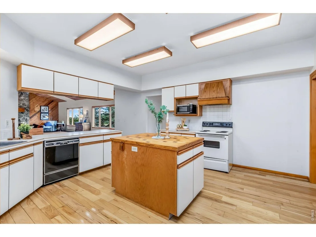 Photo of 400 Gait Cir