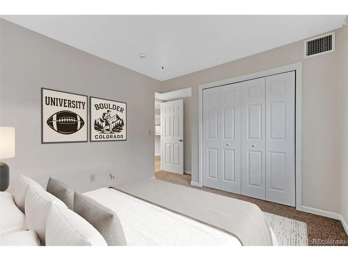 Photo of Unit 11 at 1085 Broadway