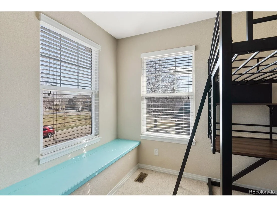 Photo of 1343 Reserve Dr