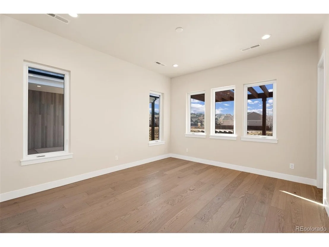 Photo of 1728 Barefoot Dr