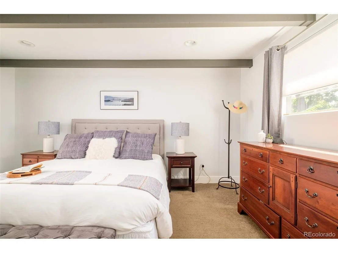Photo of 3320 W 33rd Ave