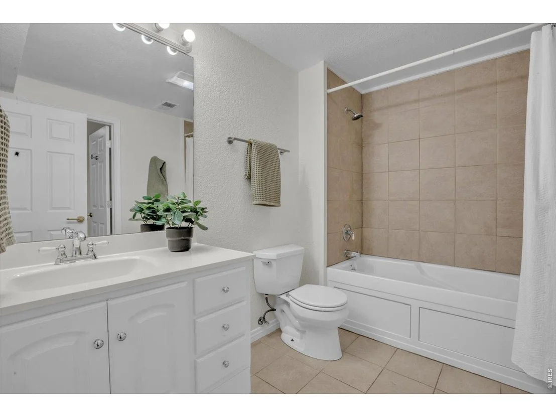Photo of 4874 Dakota Blvd