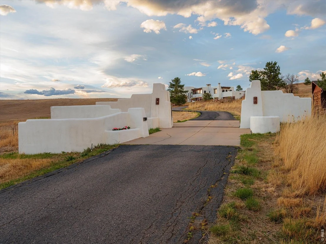 Photo of 6877 Marshall Dr